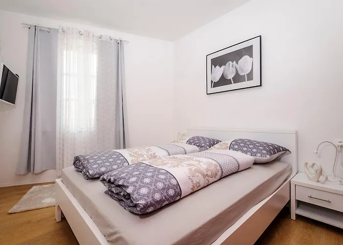 아파트 Bella Upscale