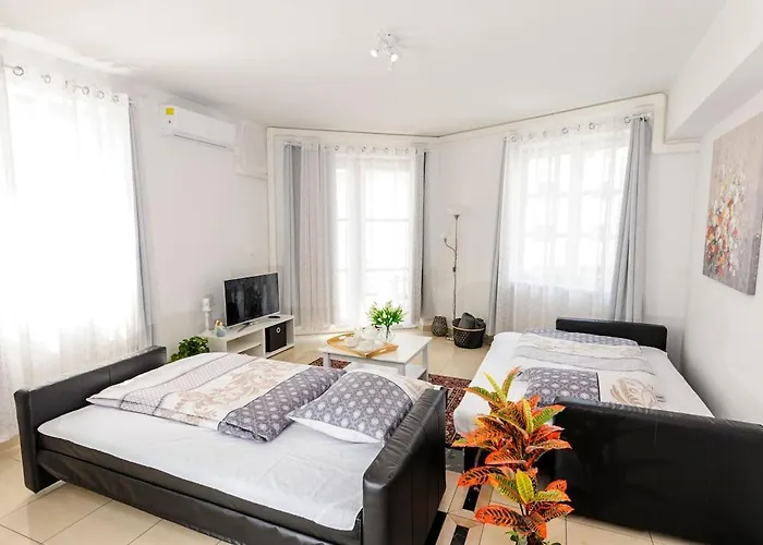 Bella Upscale 아파트 *