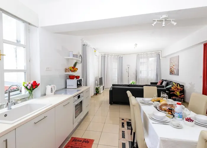 Bella Upscale 아파트 *