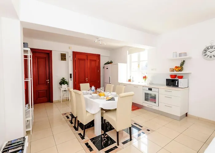 아파트 Bella Upscale *