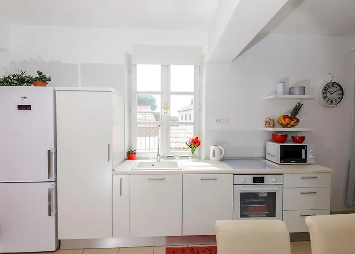 Bella Upscale * 시베니크