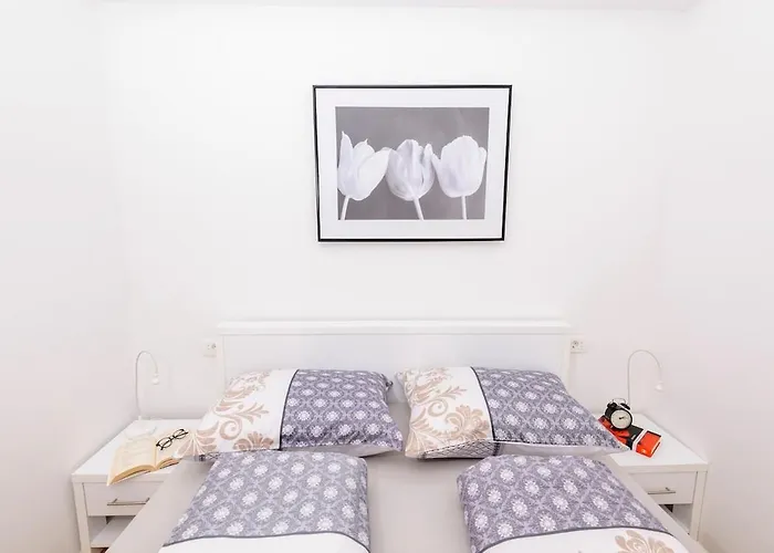 Bella Upscale * 시베니크